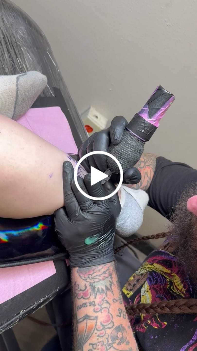 Customer video review of T&T Sample Pack Curved Magnums AWE Tattoo Needles (10pcs/box)