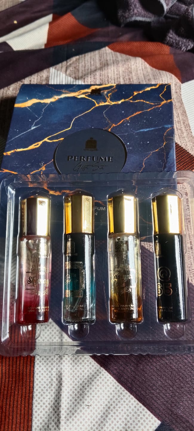 Customer photo review of Perfume Gift Set 4 Pcs Premium Perfume Spray