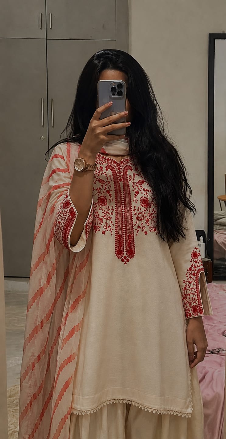 Customer photo review of AYLA