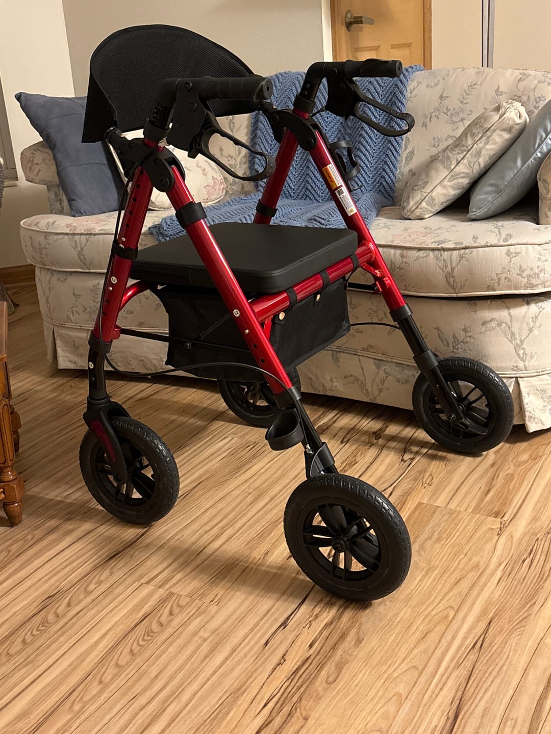 Customer photo review of KLD-9218-10 Dual-Brake All Terrain Rollator Walker with Seat and 10" Wheels