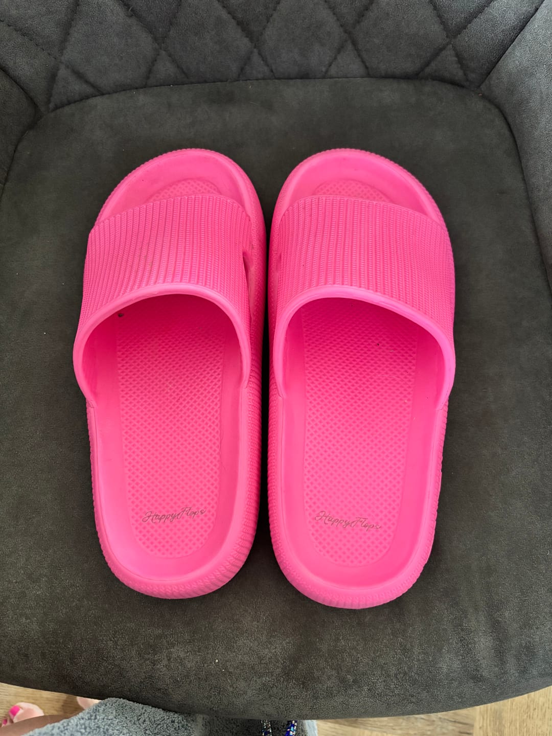 Customer photo review of HappyFlops Original Drop 002