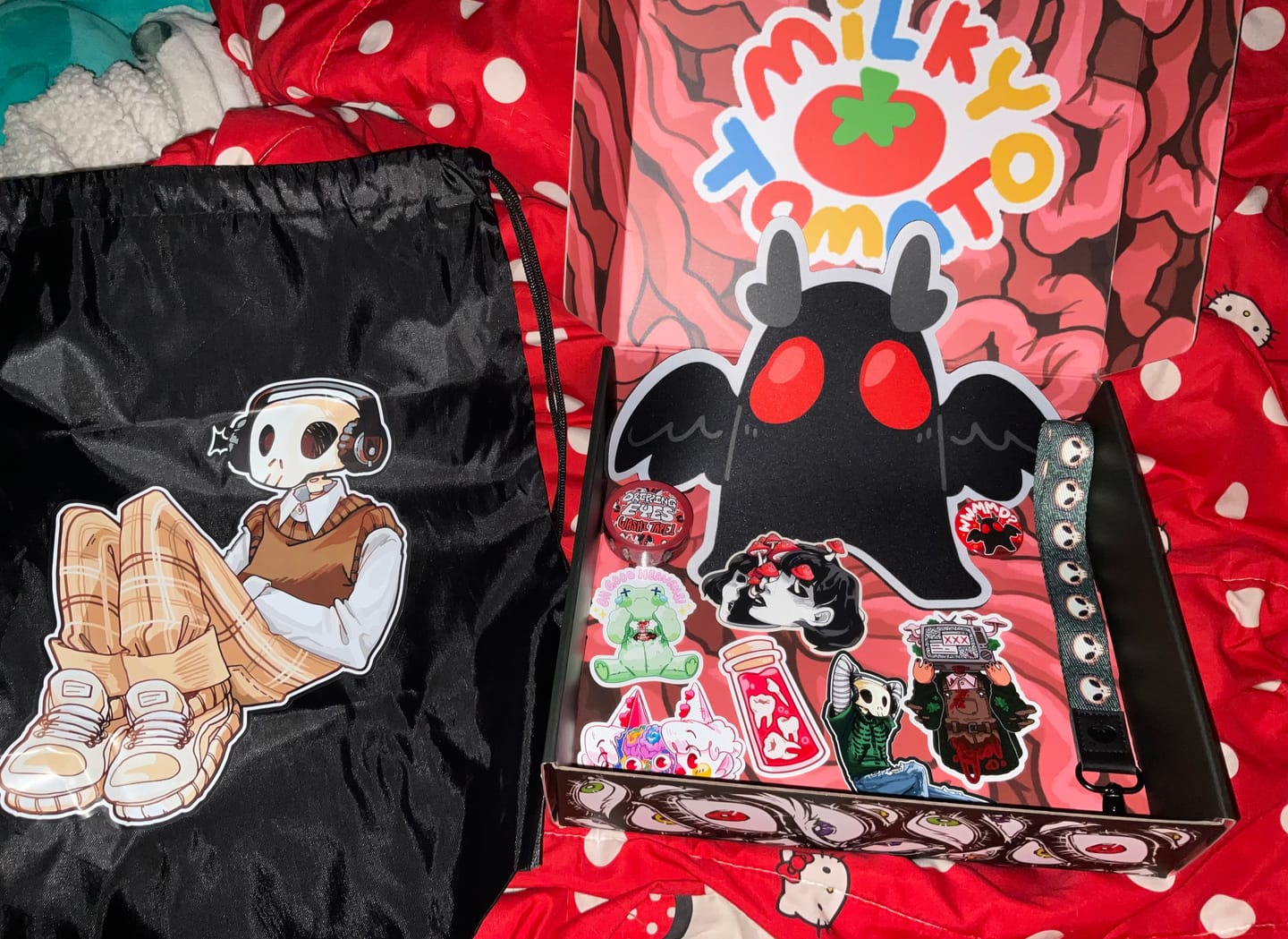Customer photo review of Creepy Mystery Gift Box