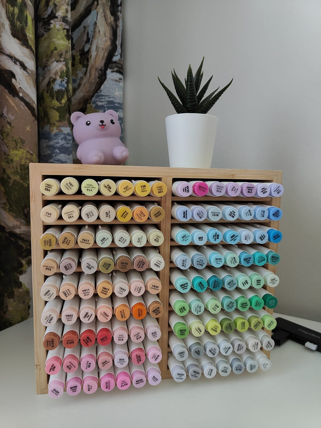 Customer photo review of Ohuhu Bamboo Marker Organizer