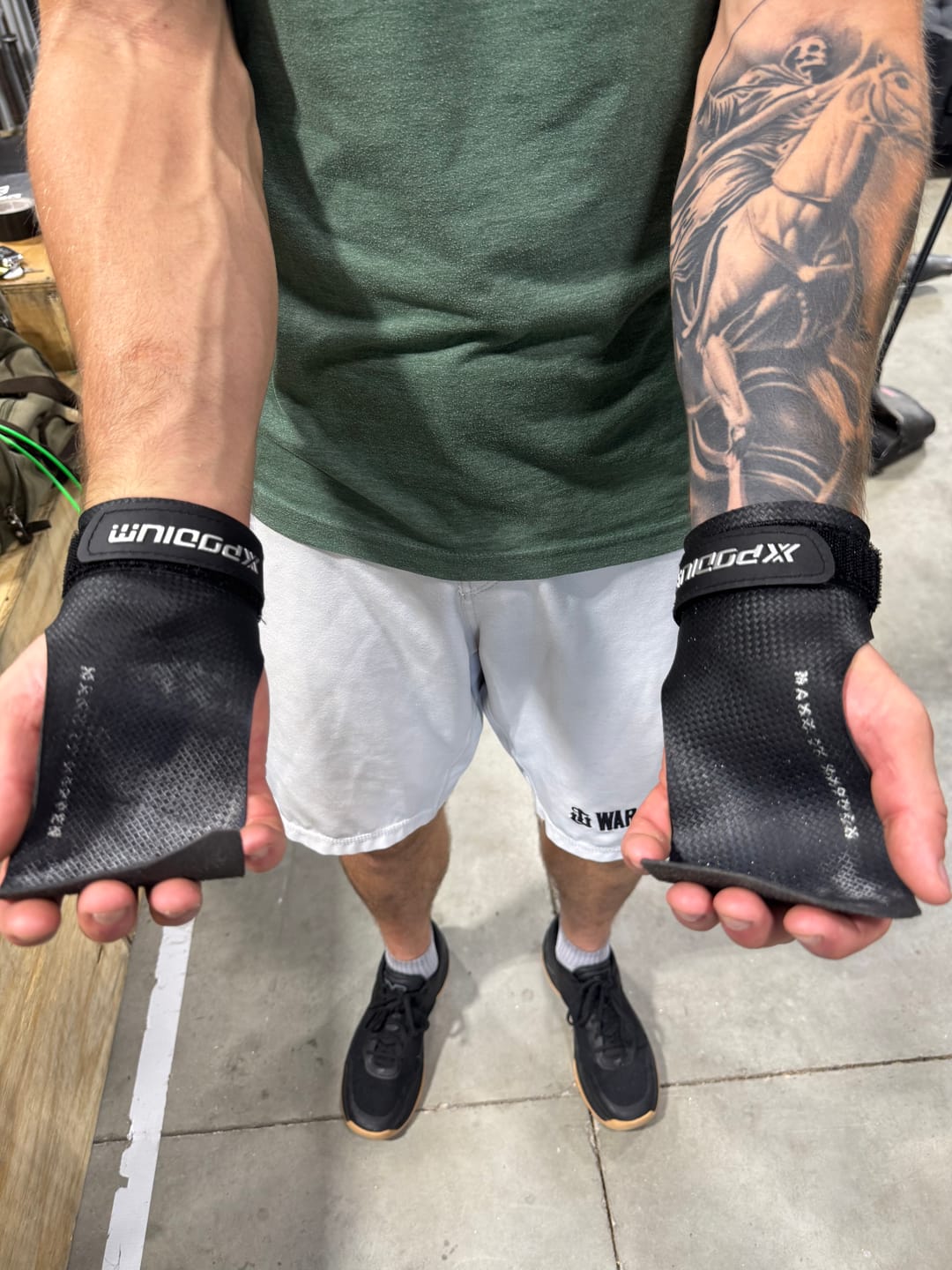 Customer photo review of ELITE STICKY GRIPS (CHALKLESS)