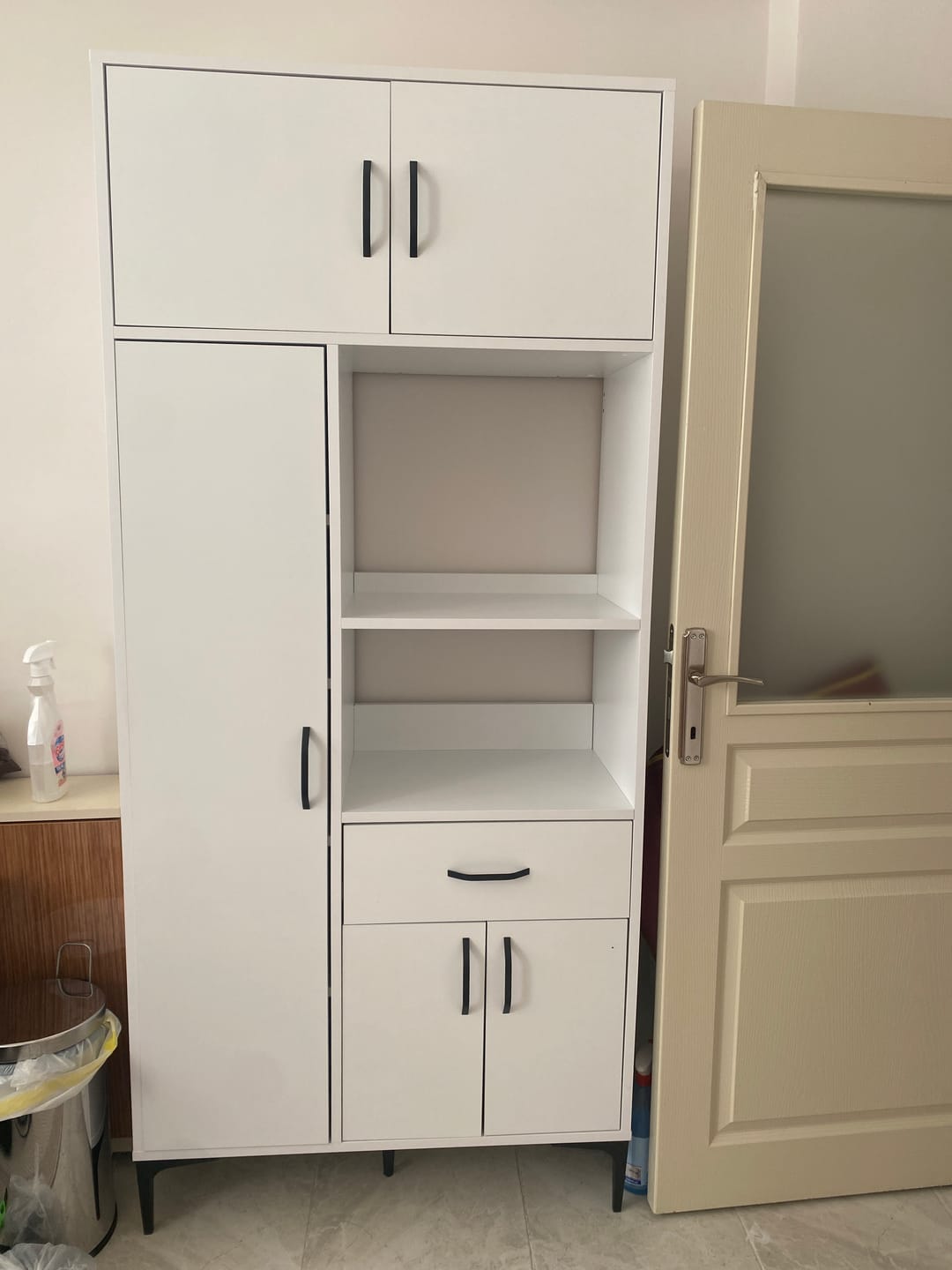 Customer photo review of Rani JE165 Çok Amaçlı Dolap 5 Kapaklı 1 Çekmeceli Kiler Mutfak Dolabı Beyaz