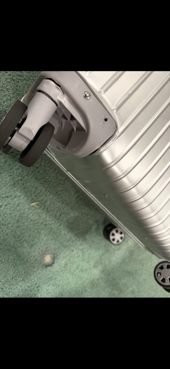 Customer photo review of 80% OFF ALUMINUM SUITCASE V1 VERSION & APPROVED RETURNS