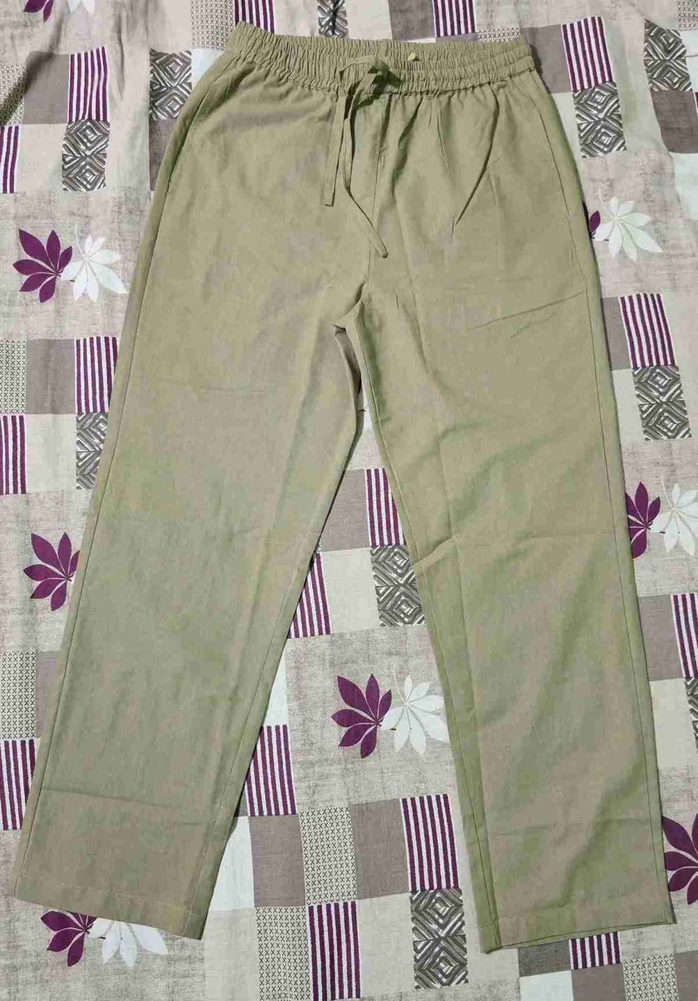 Customer photo review of Women Khakhi Cotton Straight Pant