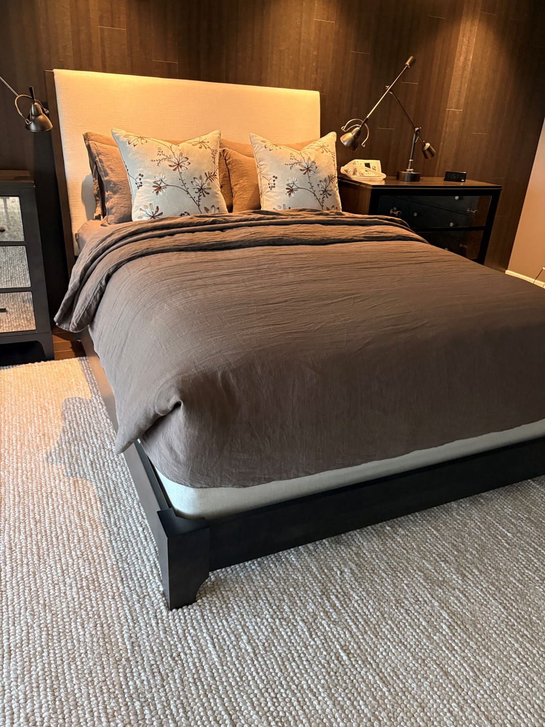 Customer photo review of Sömn Linen Flat Sheet