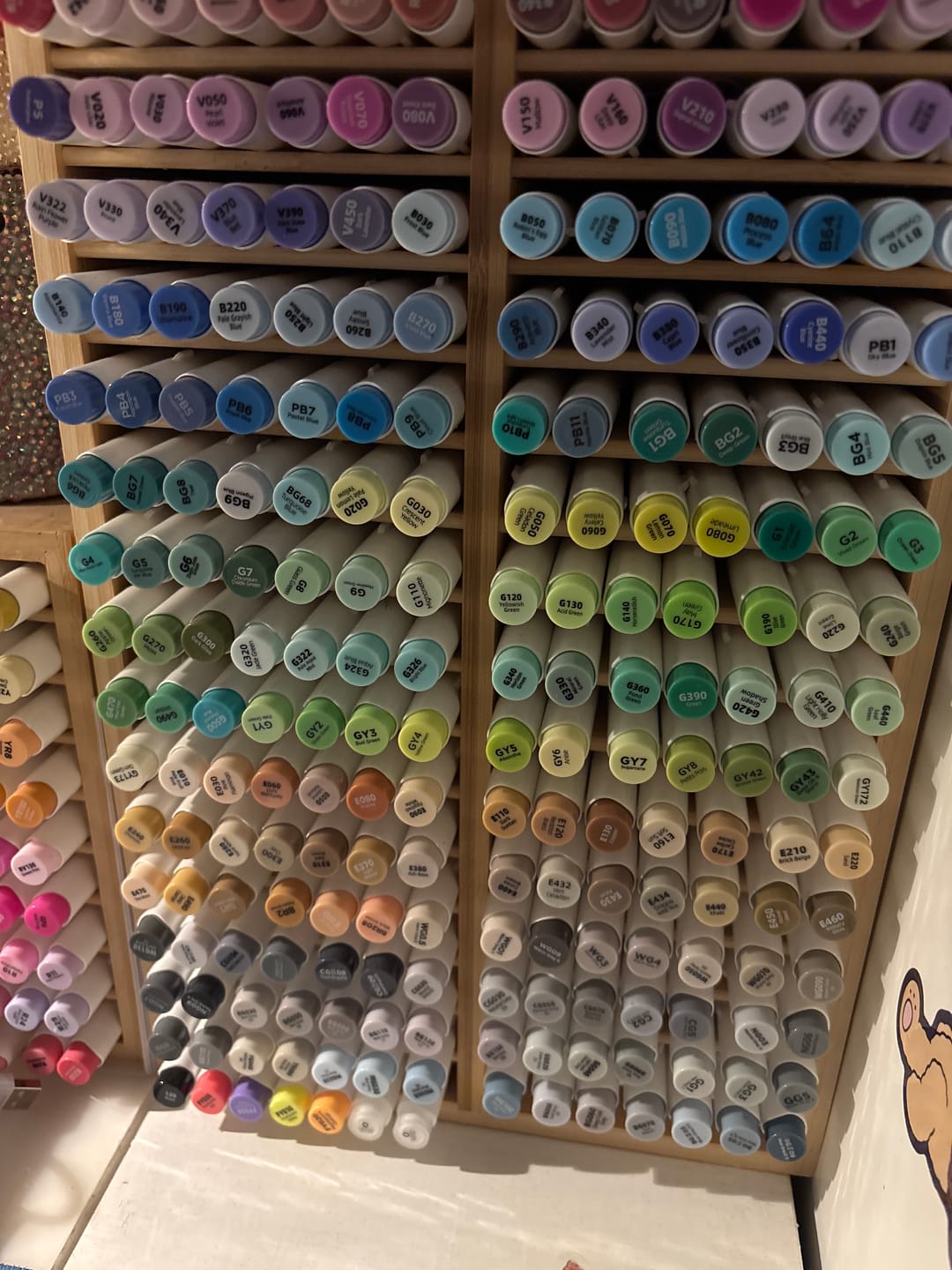 Customer photo review of Ohuhu Bamboo Marker Organizer
