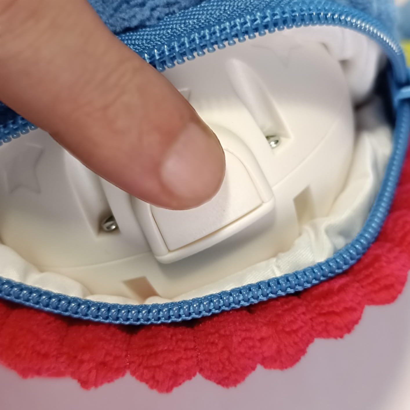 Customer photo review of Crabby GO™- Il Granchietto Interattivo che insegna a gattonare giocando