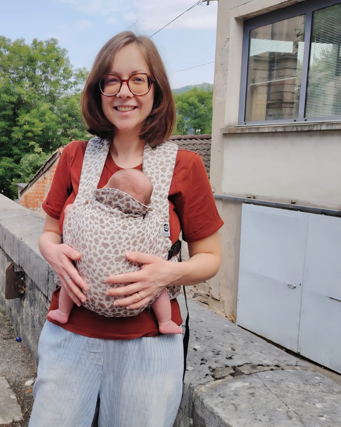 Customer photo review of Porte-bébé Exquis Leo (clips classiques)