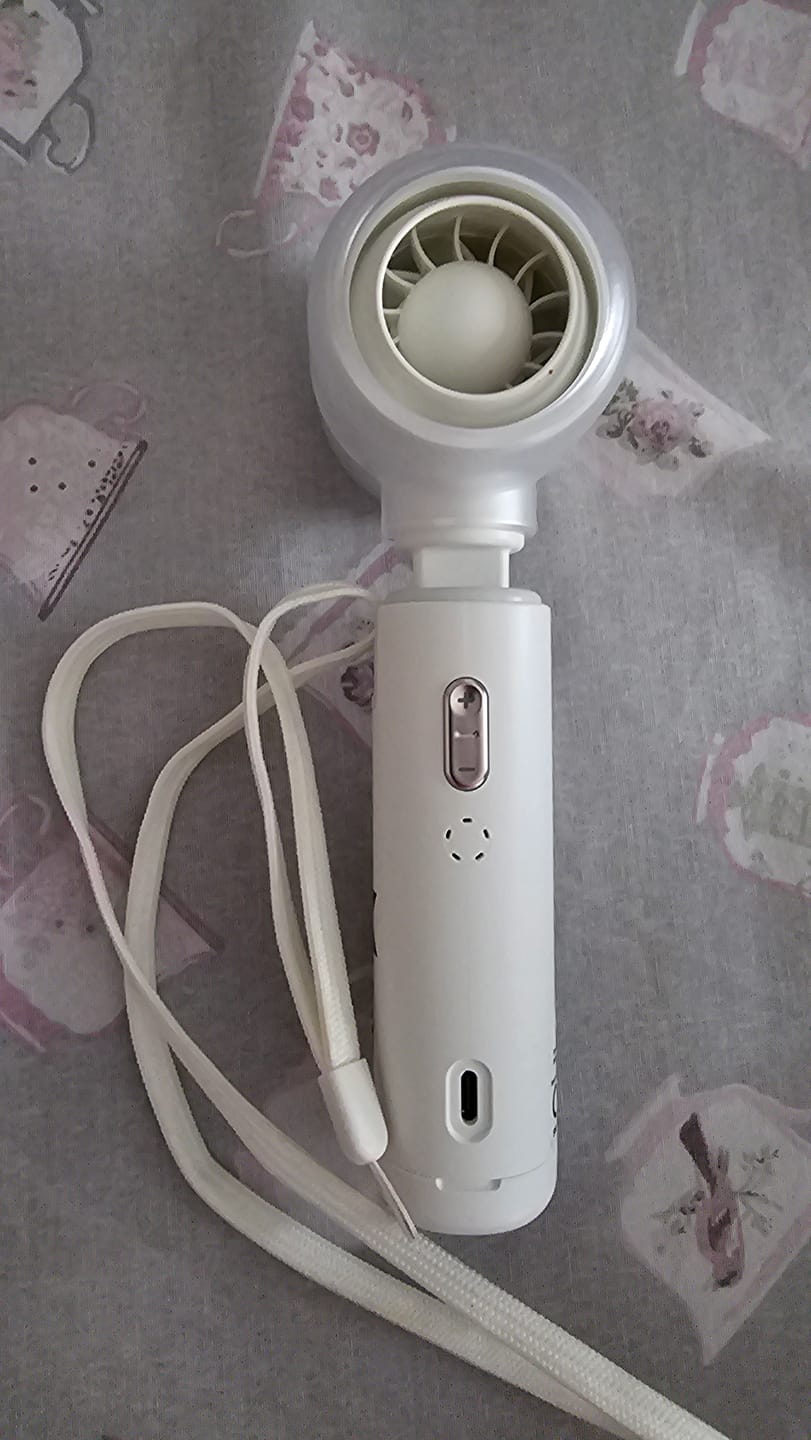 Customer photo review of El Fanı | Taşınabilir, 14000 RPM, 7 Saat Şarjlı, 5 Kademe, Mini Vantilatör, (X6101)