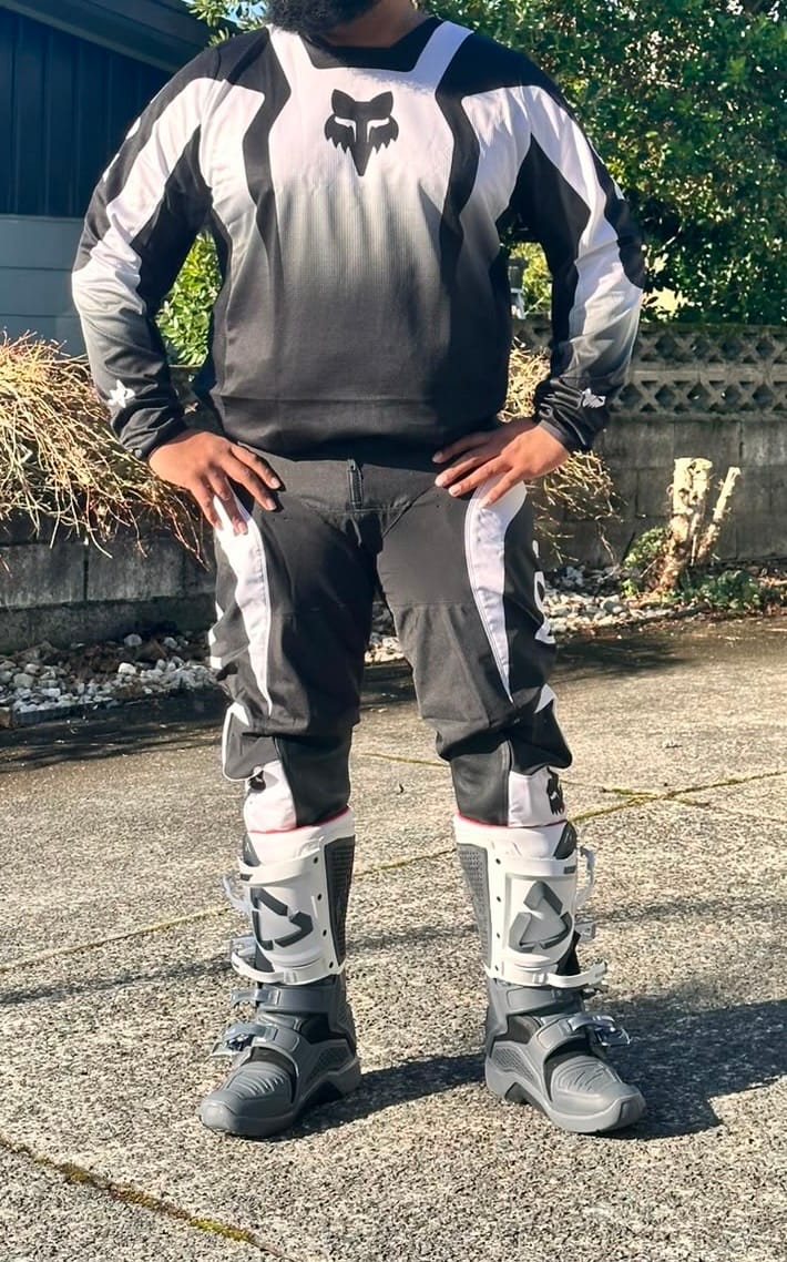 Customer photo review of FOX 180 LEAN JERSEY [BLACK/WHITE]