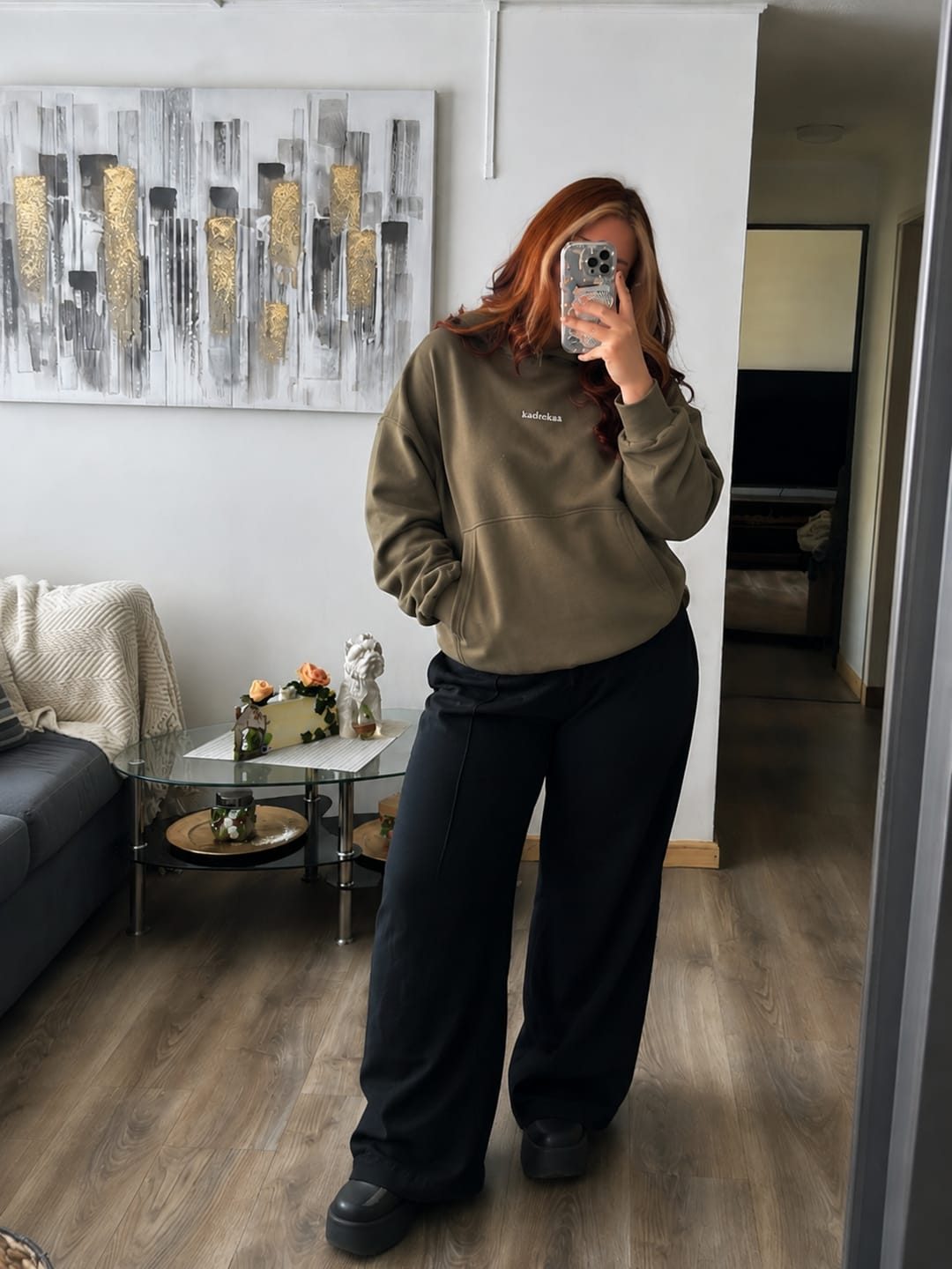 Customer photo review of POLERÓN HOODIE VERDE - OVERSIZE CON GORRO LOGO Y ESPALDA BORDADO