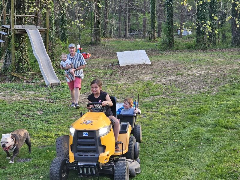 Customer photo review of XT1 Enduro LT 42 In. 547Cc Engine with Intelli Power Hydrostatic Drive Gas Riding Lawn Tractor