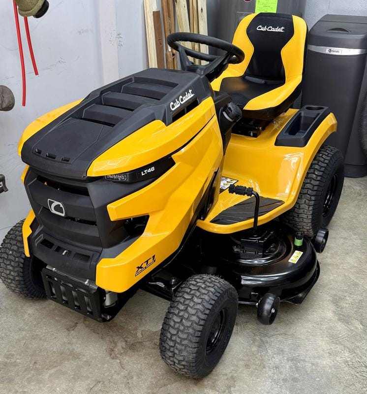 Customer photo review of XT1 Enduro LT 42 In. 547Cc Engine with Intelli Power Hydrostatic Drive Gas Riding Lawn Tractor