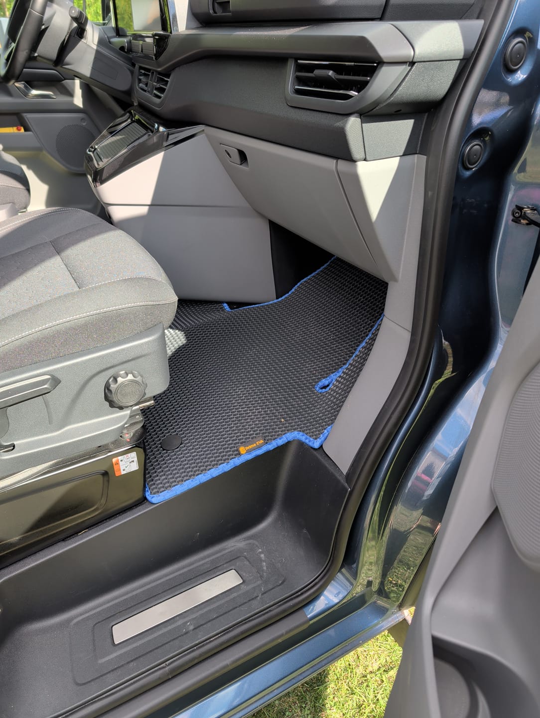 Customer photo review of Fußmatten für Van - Vorne