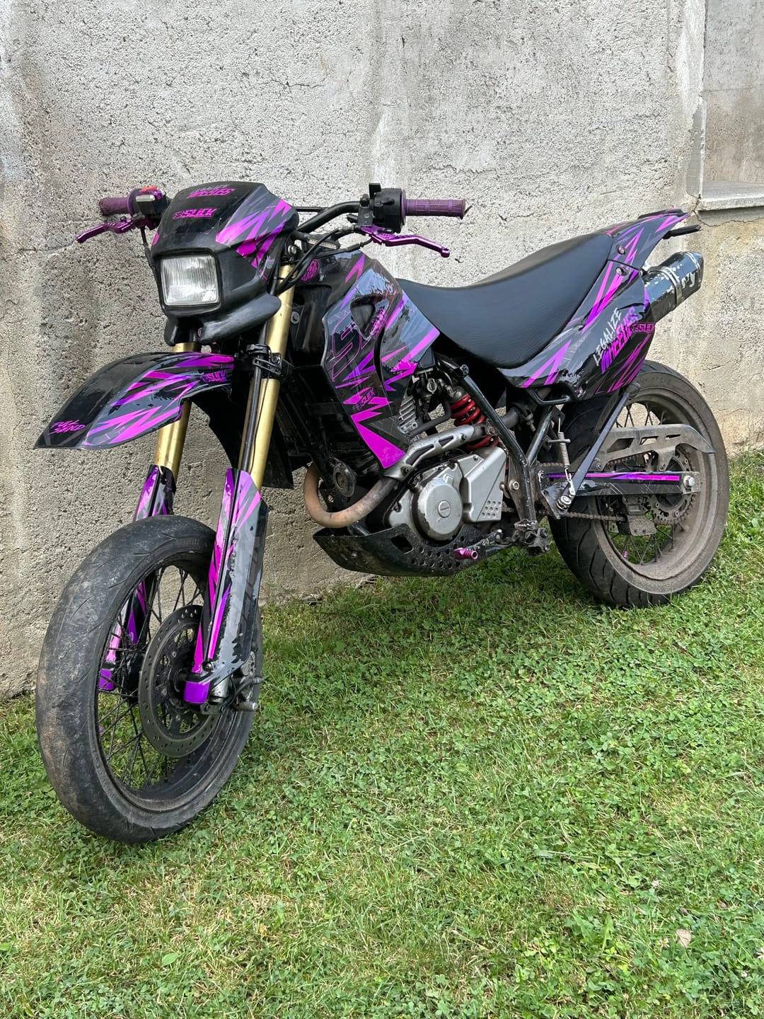 Customer photo review of LEGALIZE - GRAPHICS KIT