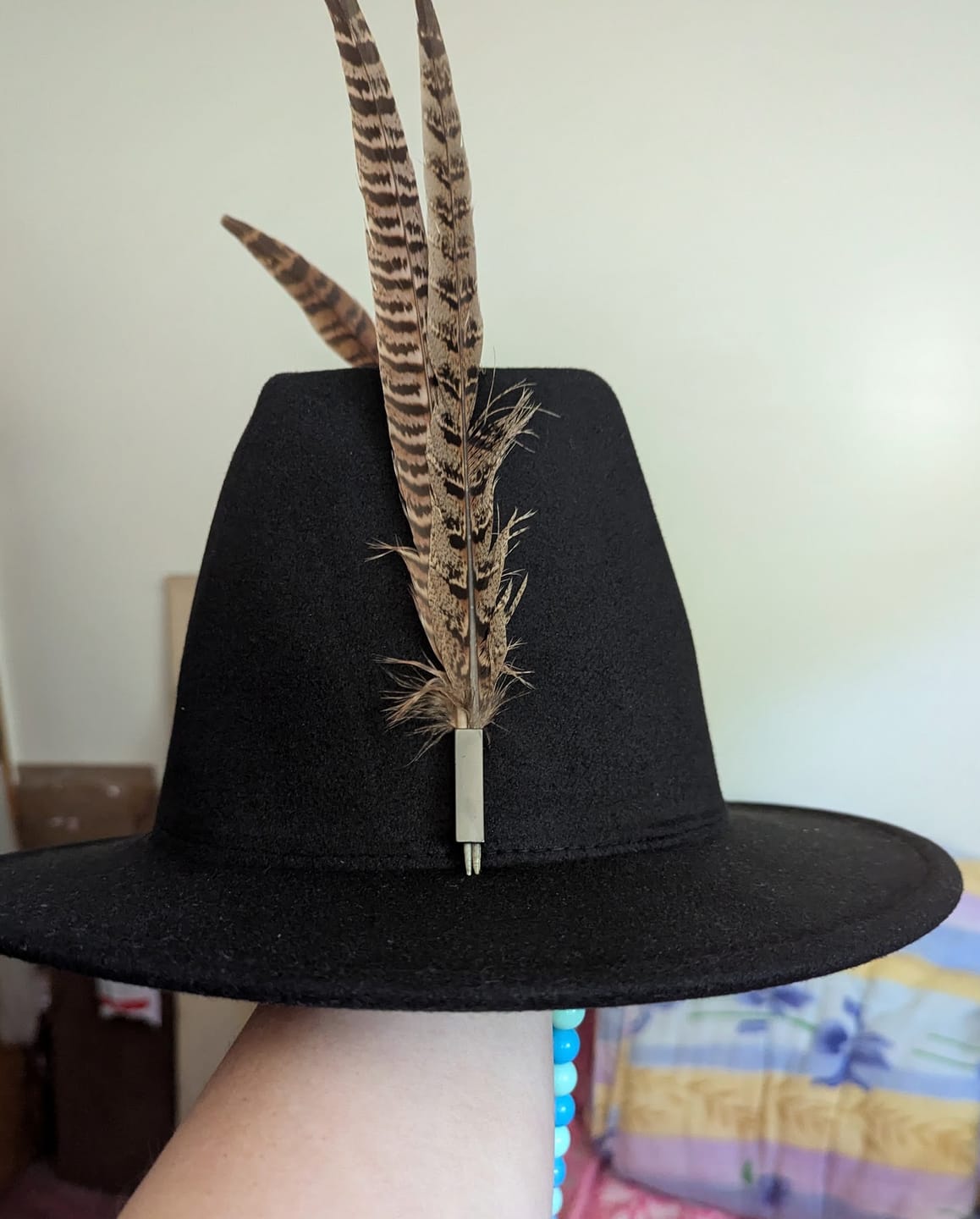 Customer photo review of Fangxiao Damao 方项大帽 Square Base Wide Brim  Ming Dynasty Men's Hat