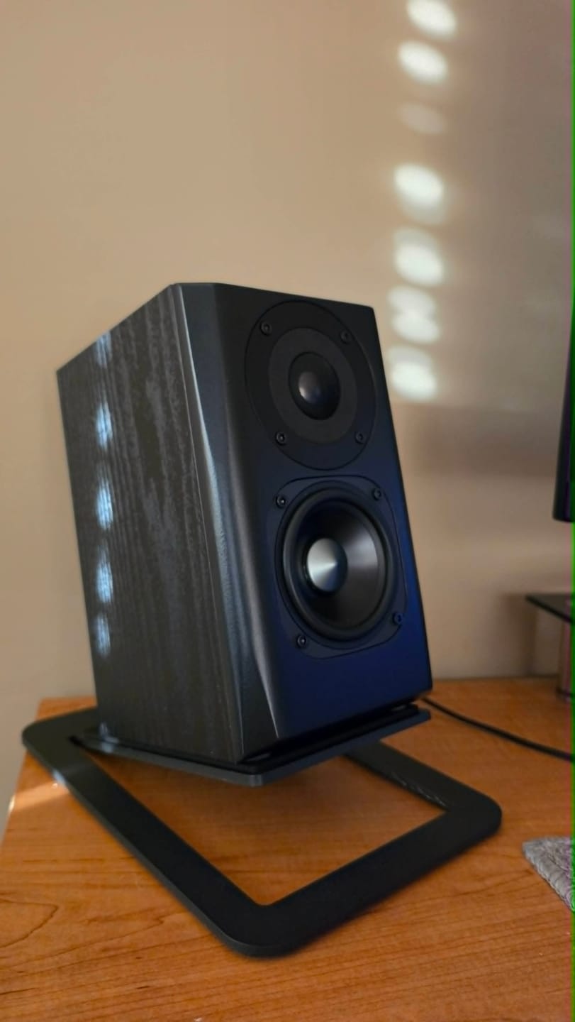 Customer photo review of S351DB Bluetooth Bookshelf Speakers with Subwoofer