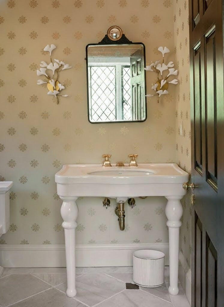 Customer photo review of Wall Lamp, White Ceramic Ginkgo Leaves, G9, Gold or Nickel Finish