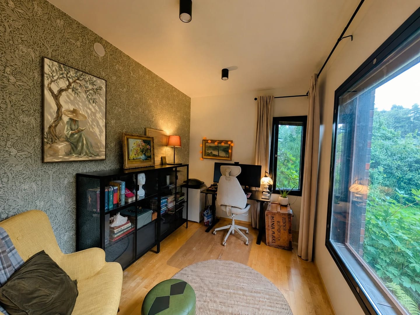 Customer photo review of Expressive Contemporary Art｜Under the Olive Shade