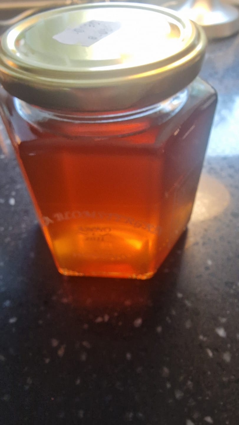 Customer photo review of 2 kg Svensk Flytande Honung (4 × 500 g) + Honungspump