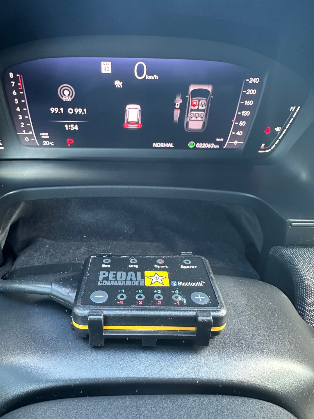 Customer photo review of Pedal Commander PC72 Bluetooth