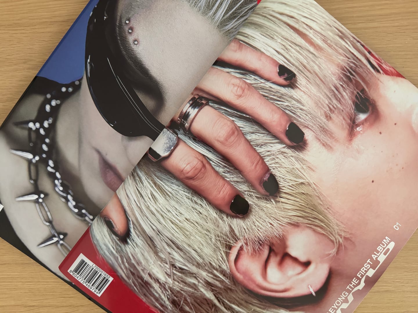 Customer photo review of TAEYONG (NCT) - 1st Full Album [WYLD] Zine Ver.