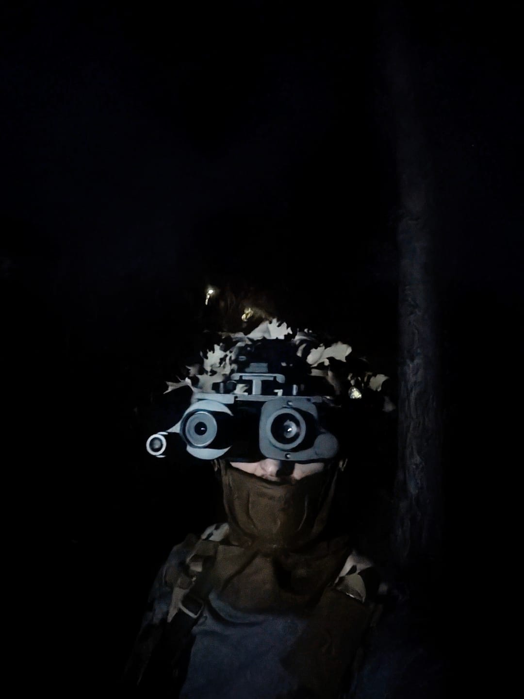 Customer photo review of HEAT Thermal / VIPER Night Vision Goggles Bridgeable Monoculars