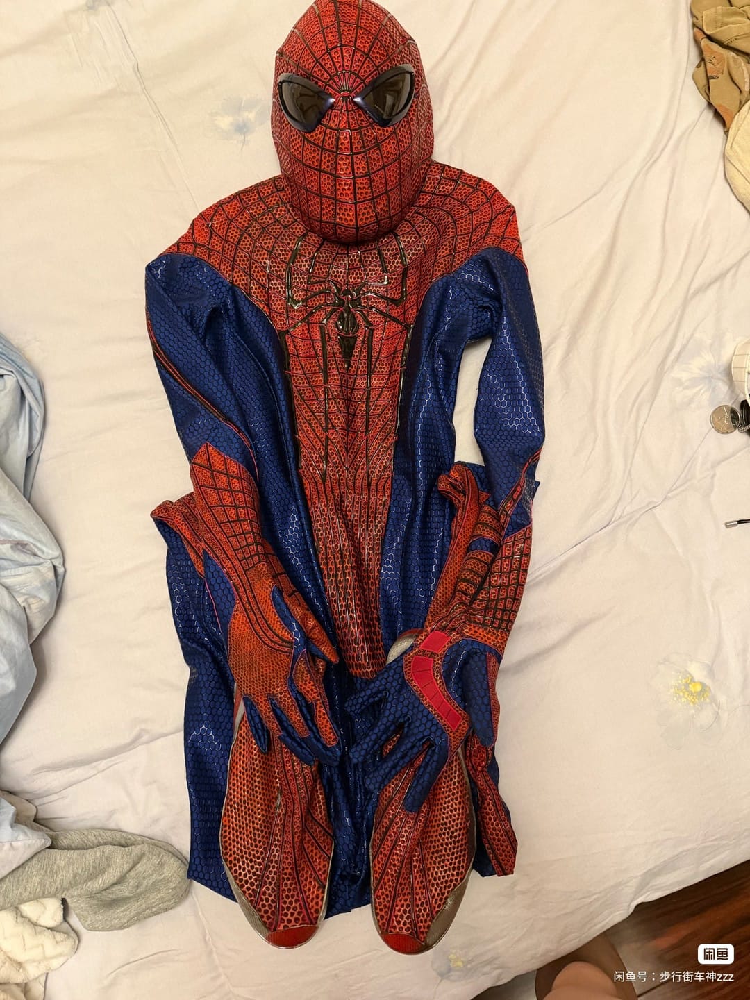 Customer photo review of The Amazing Spider-Man Costume Life Size Wearable