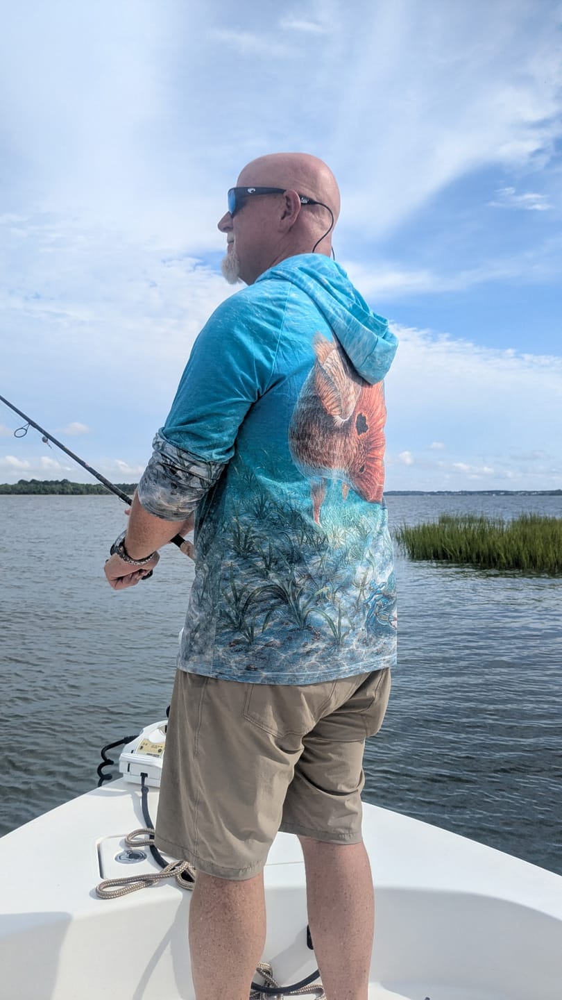 Customer photo review of AirLite Fishing Sun Hoodie - Redfish Tailing Tide - MHL49