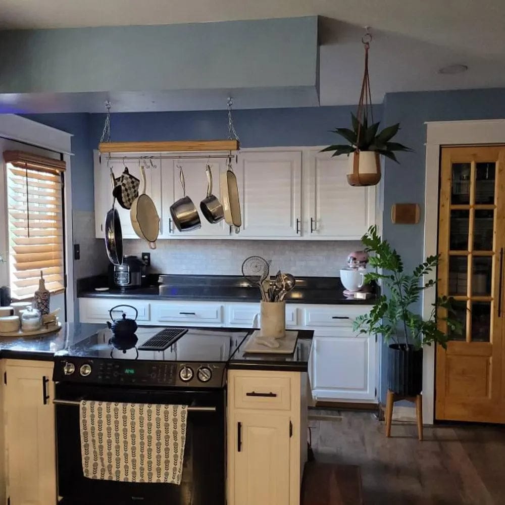 Customer photo review of Baltic Birch Plywood 'Slim James' Pot Rack