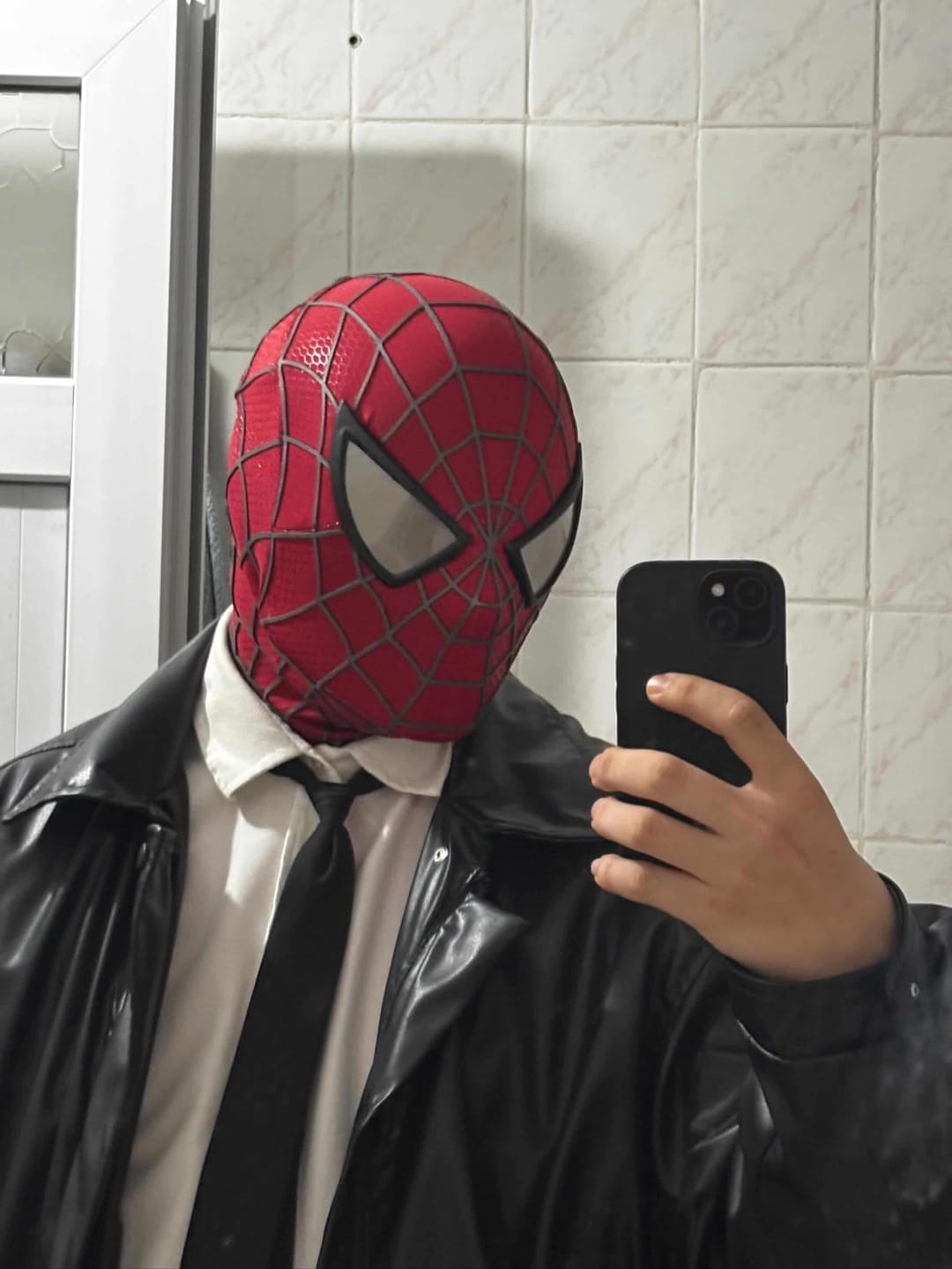 Customer photo review of Tobey maguire özel seri