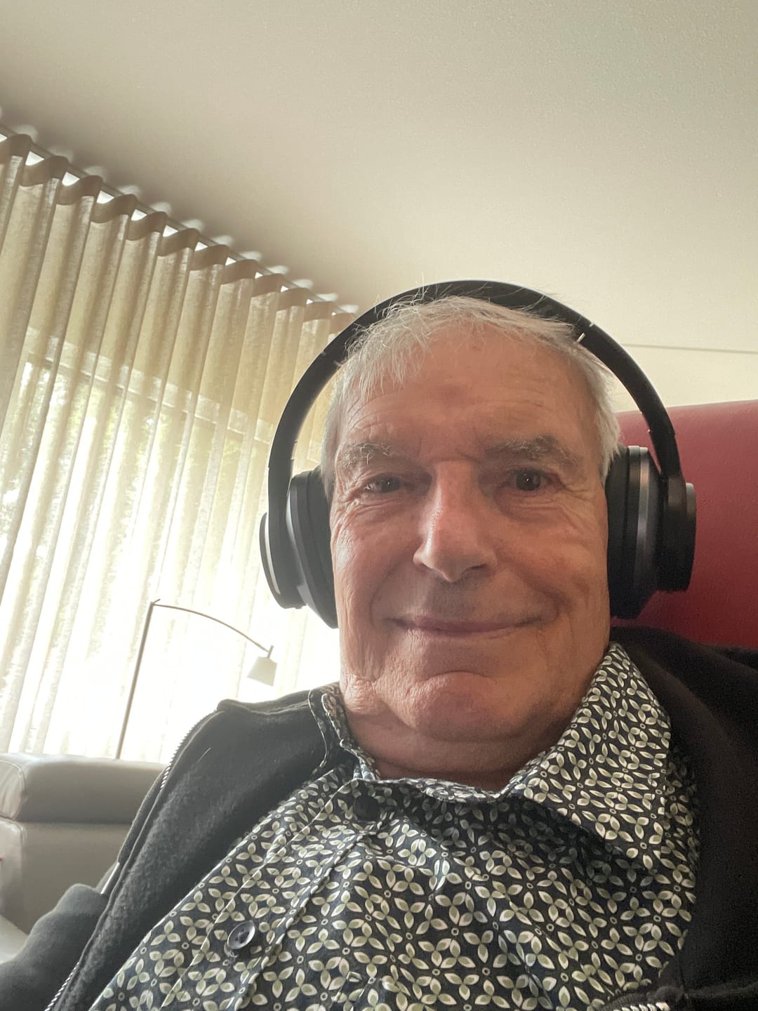 Customer photo review of Oneodio A Series - Bluetooth 5.0 Active Noise Cancelling Wireless Headphones - Built-in Microphone, Type C Charging & Carry Case - Extended 2 Year Warranty Included