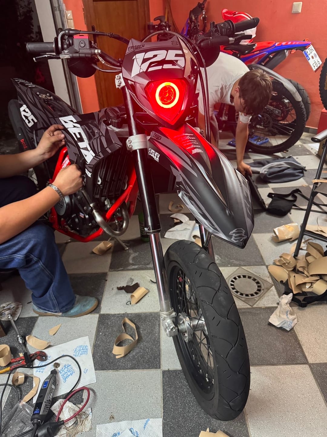 Customer photo review of BLACKOUT - GRAPHICS KIT