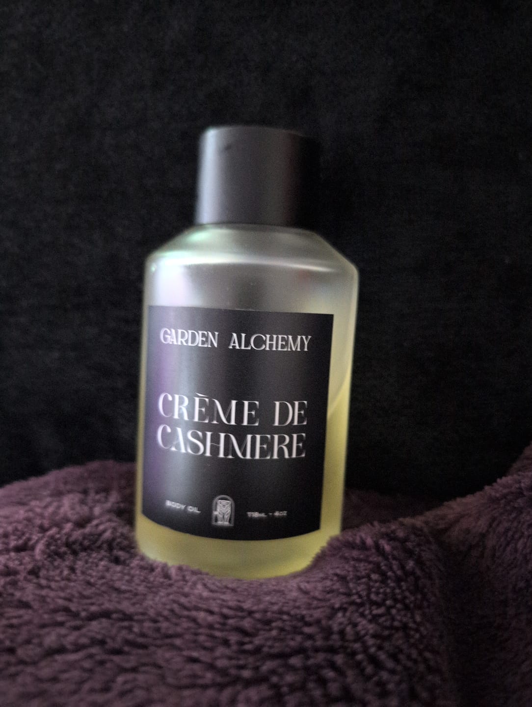 Customer photo review of CRÈME DE CASHMERE body oil