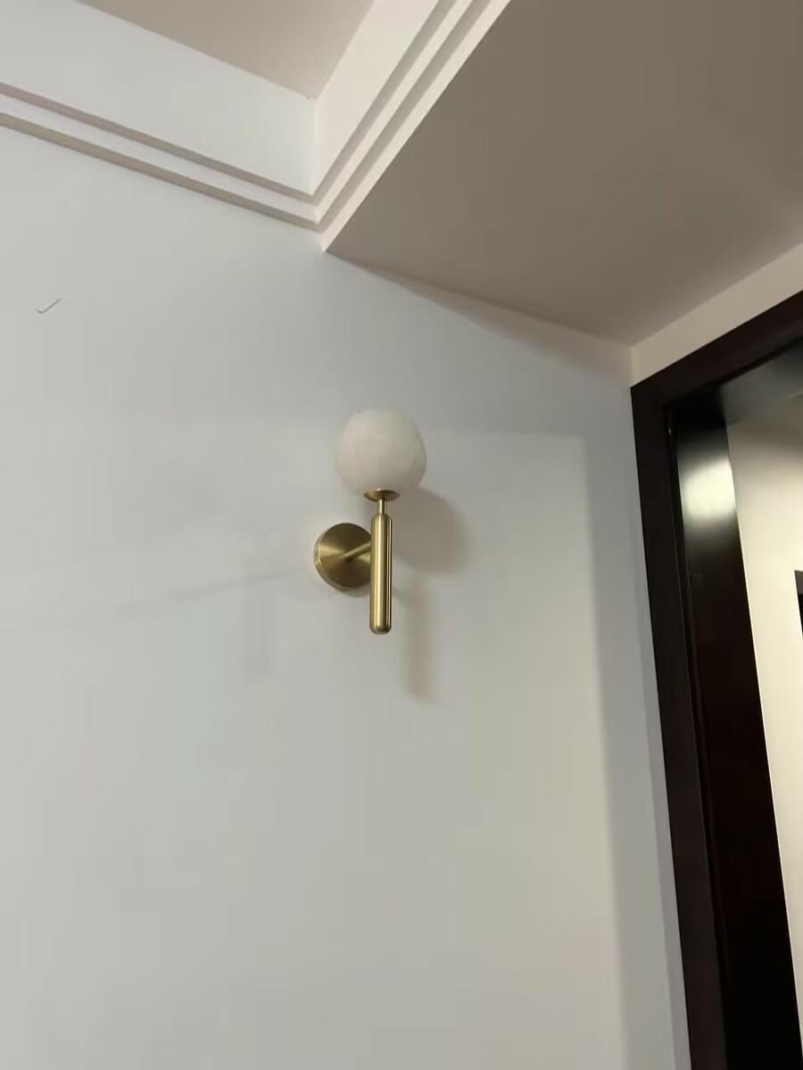 Customer photo review of Wall Lamp Mian, Natural Alabaster Flowers, Brass, E14 Max 15W