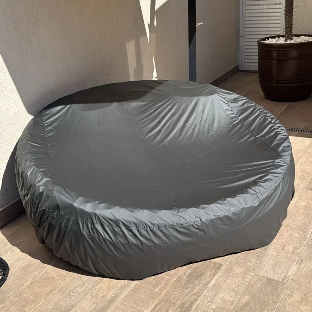 Customer photo review of Capa Impermeável para Sofá Redondo (Tipo Chaise/Daybed)