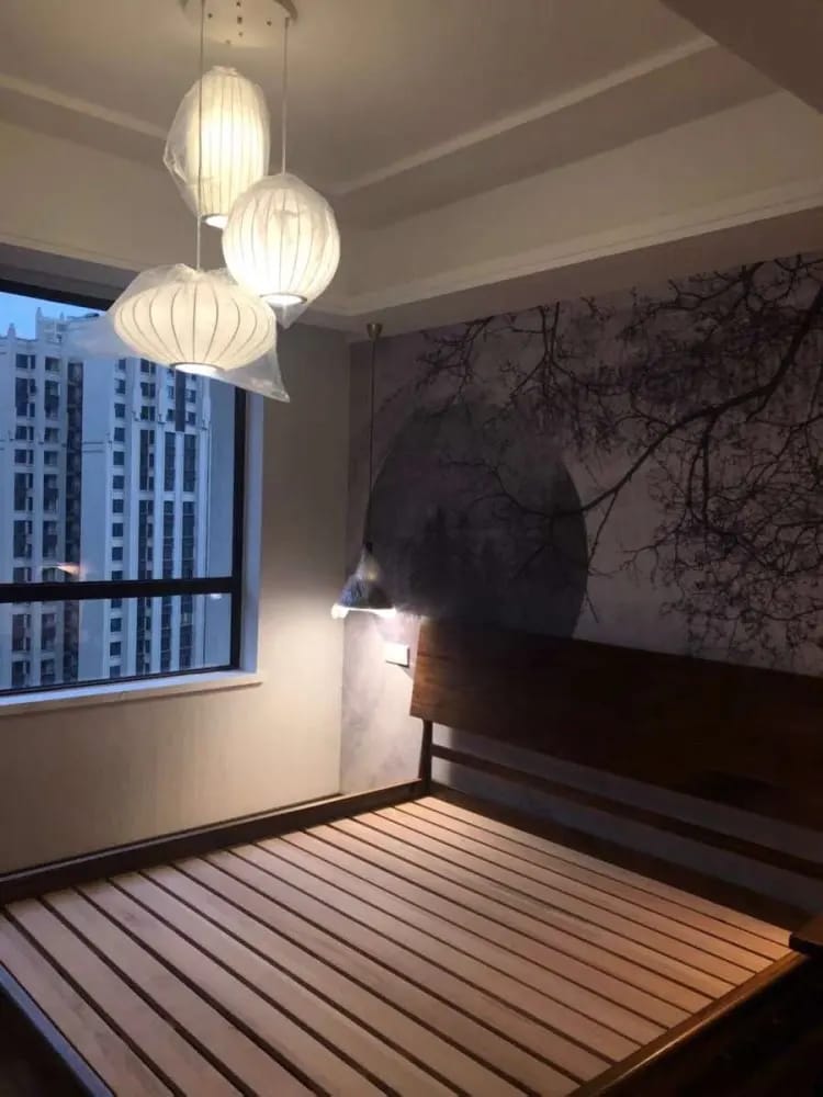 Customer photo review of Pendant Light, Crisscross Bubble, Mulberry Silk, Steel Wireframe, E26