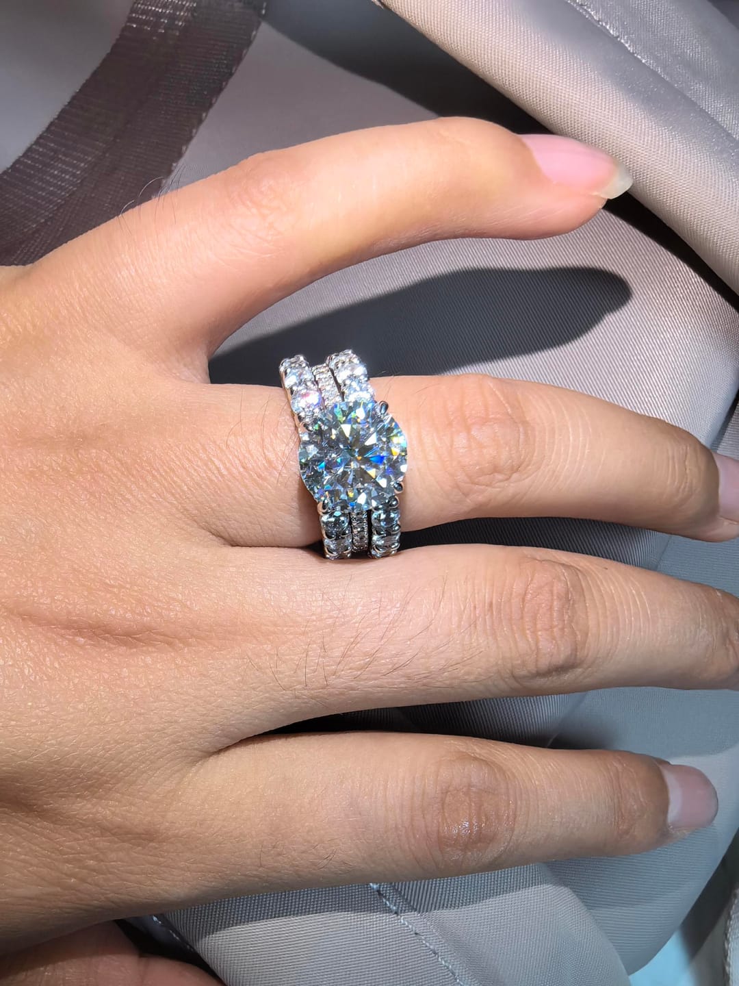 Customer photo review of Moissanite 4.0Ct Round Cut White Gold Bridal Ring Set