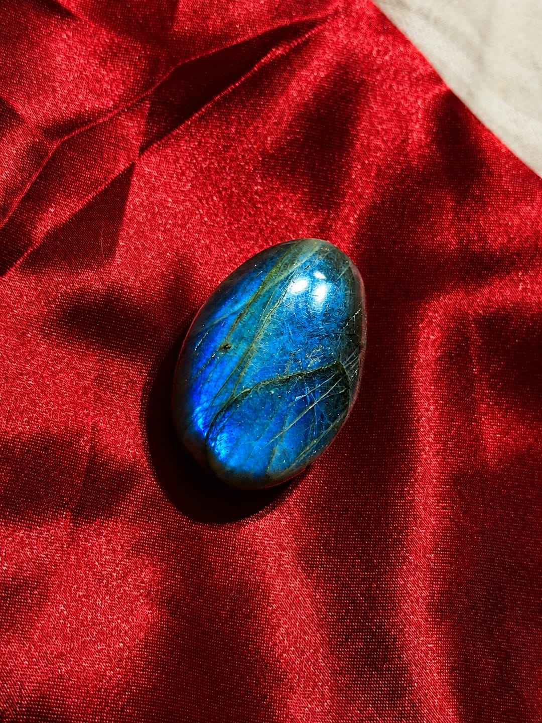 Customer photo review of Labradorite Pocket Stone