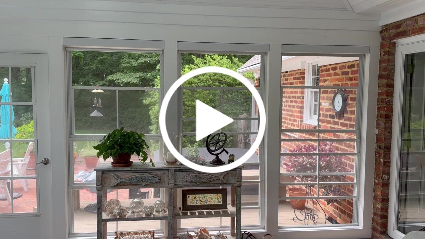 Customer video review of SmartWings Motorized Light Filtering Roller Shades 70% Blackout Safari