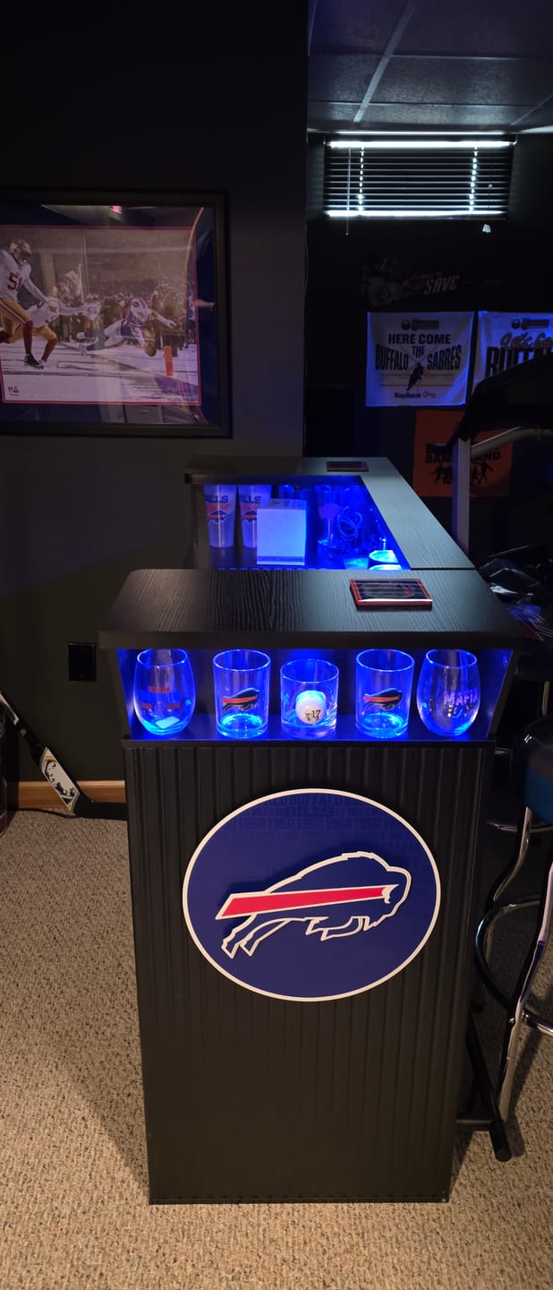 Customer photo review of Buffalo Bills CRAFT SERIES 3D Embossed Metal Wall Art