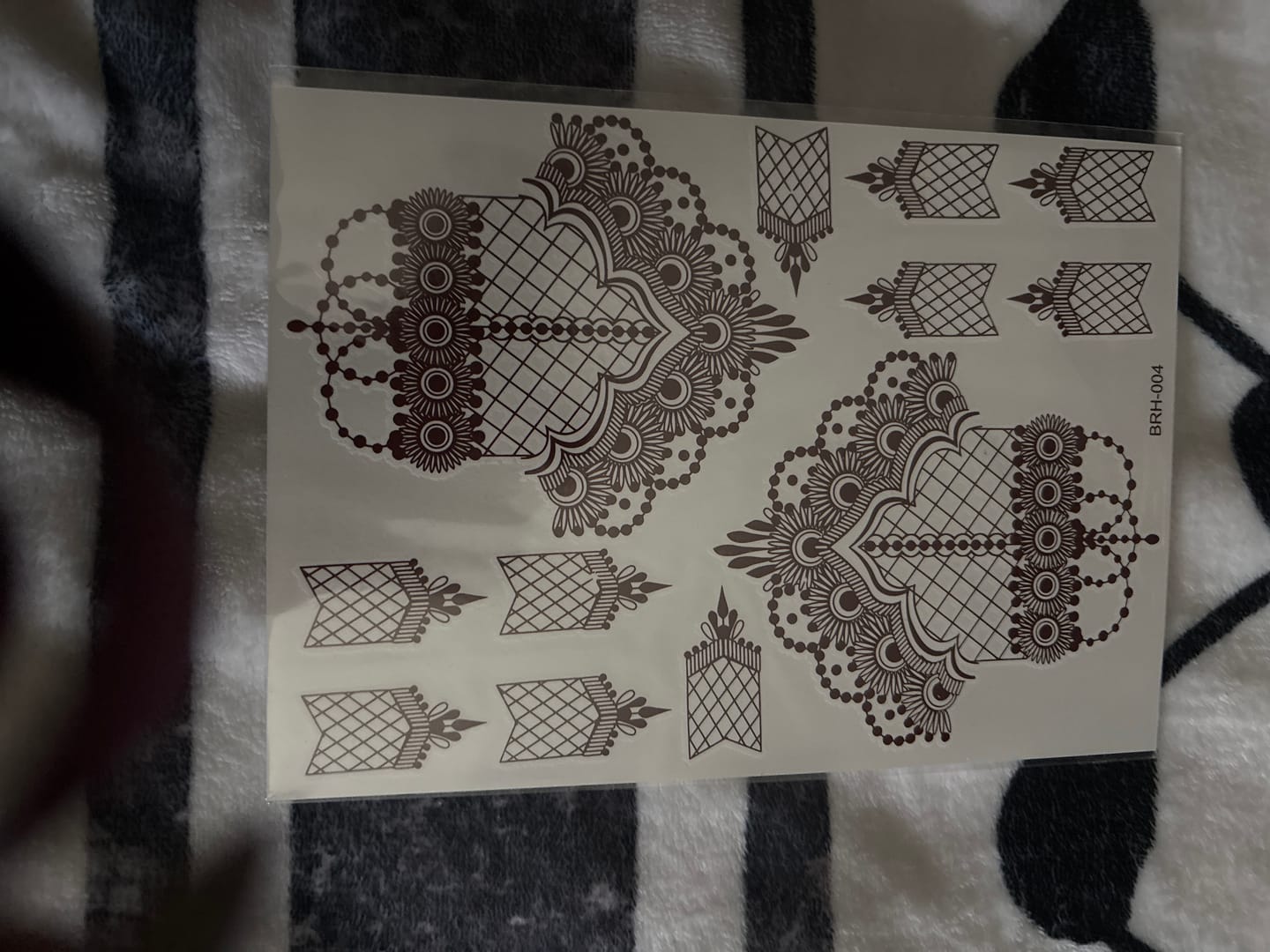 Customer photo review of PLANCHE STICKERS SHILAYA OFFERTE