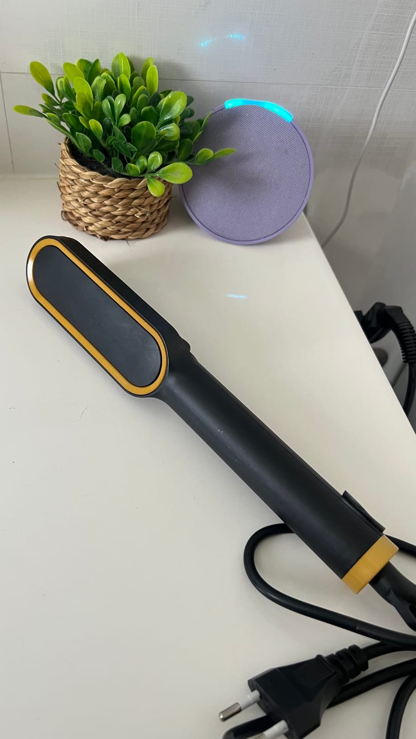 Customer photo review of Cepillo Alisador de Cabello