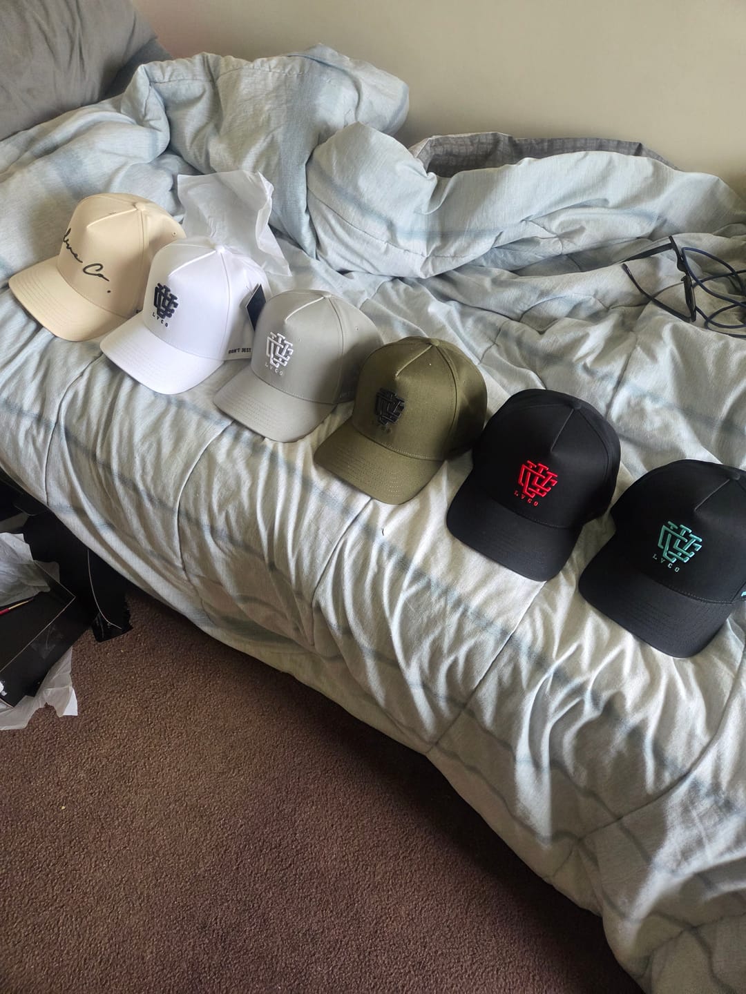 Customer photo review of DEEP FIT LVCO Black Flame A-Frame Snapback