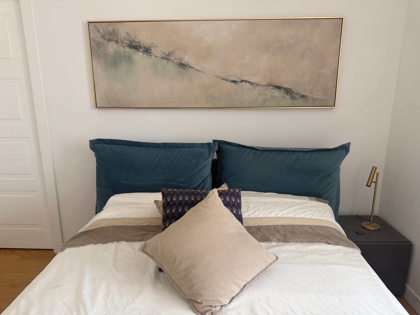 Customer photo review of Silent Horizon Echoes #LCA074
