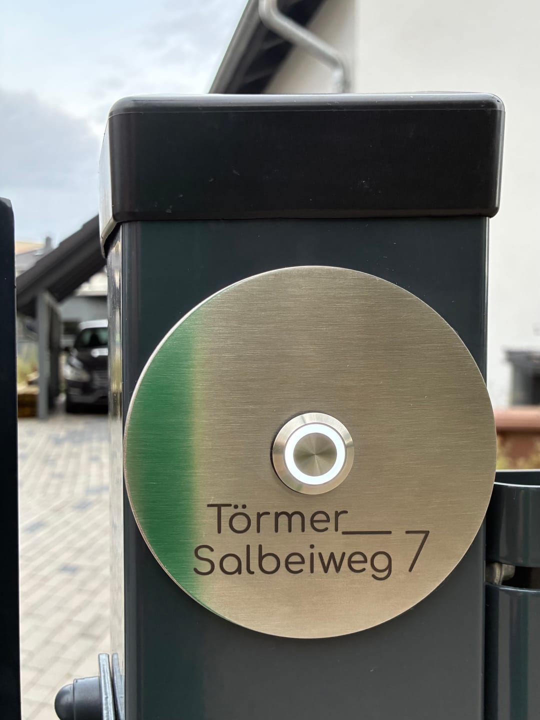 Customer photo review of V2A Edelstahl Türklingel Miami - Rund 8/10cm - LED - Gravur - Unterputz/Aufputz