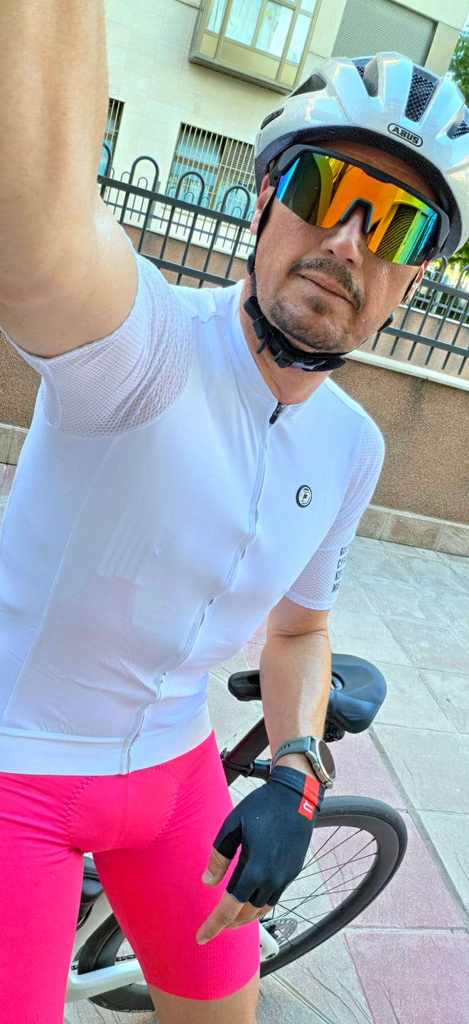 Customer photo review of LIFTTINT 4.X BIB SHORTS - MAGENTA
